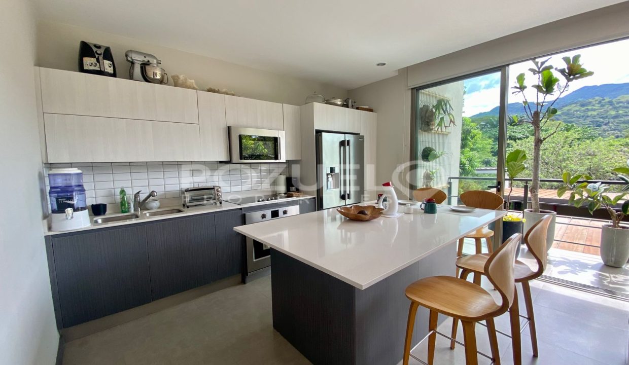 PHOTO-2022-11-18-09-02-18