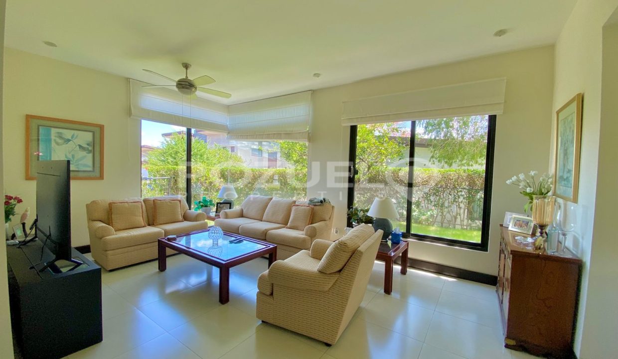 WhatsApp Image 2024-03-19 at 8.32.10 AM