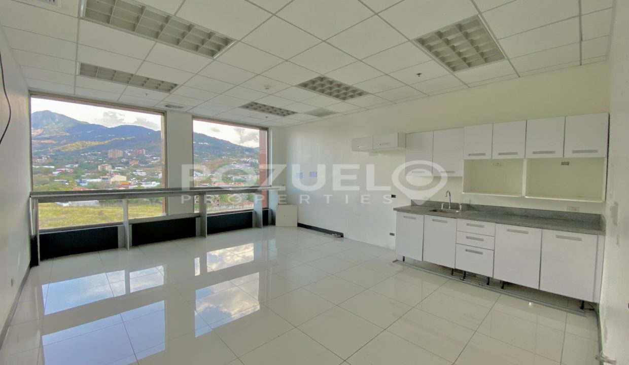 WhatsApp Image 2024-04-22 at 11.18.39 AM (1)