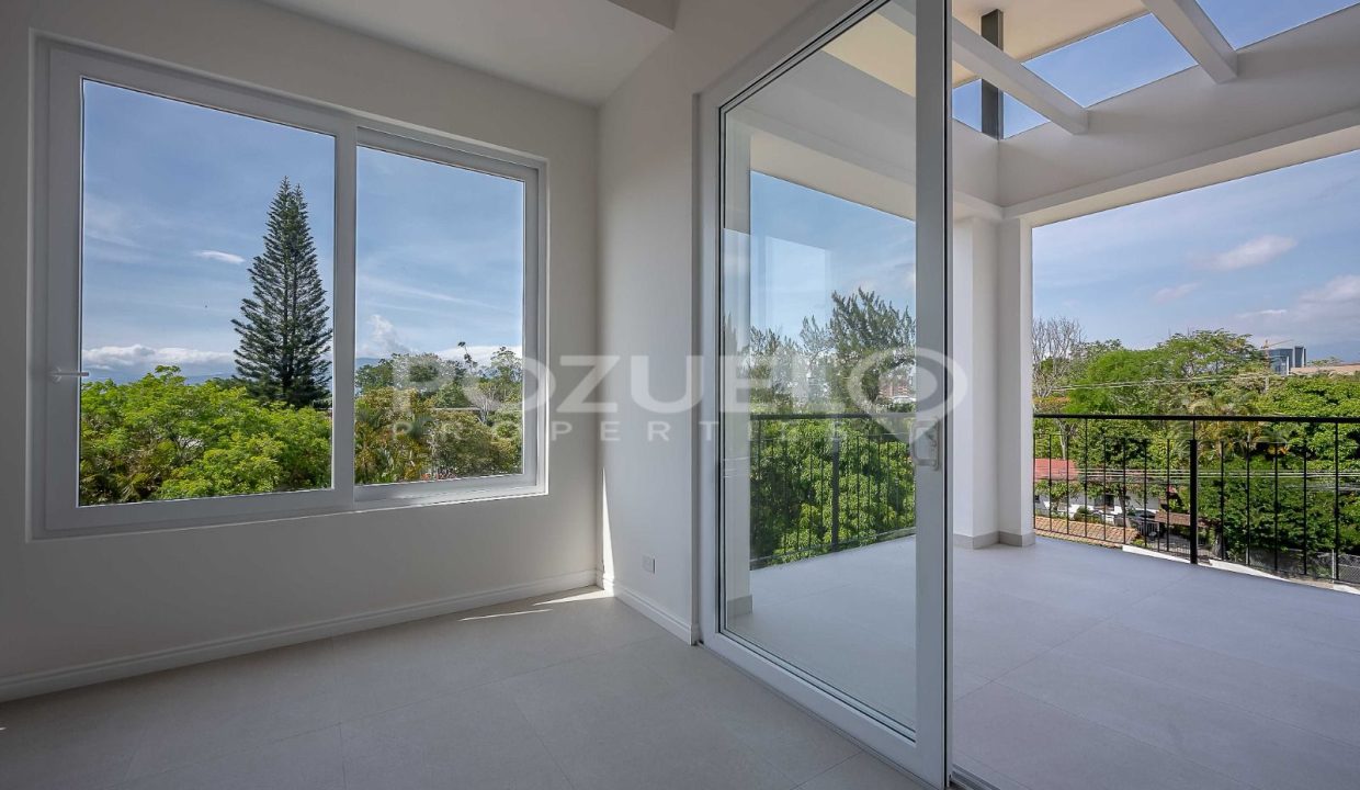 WhatsApp Image 2024-09-19 at 9.39.53 AM