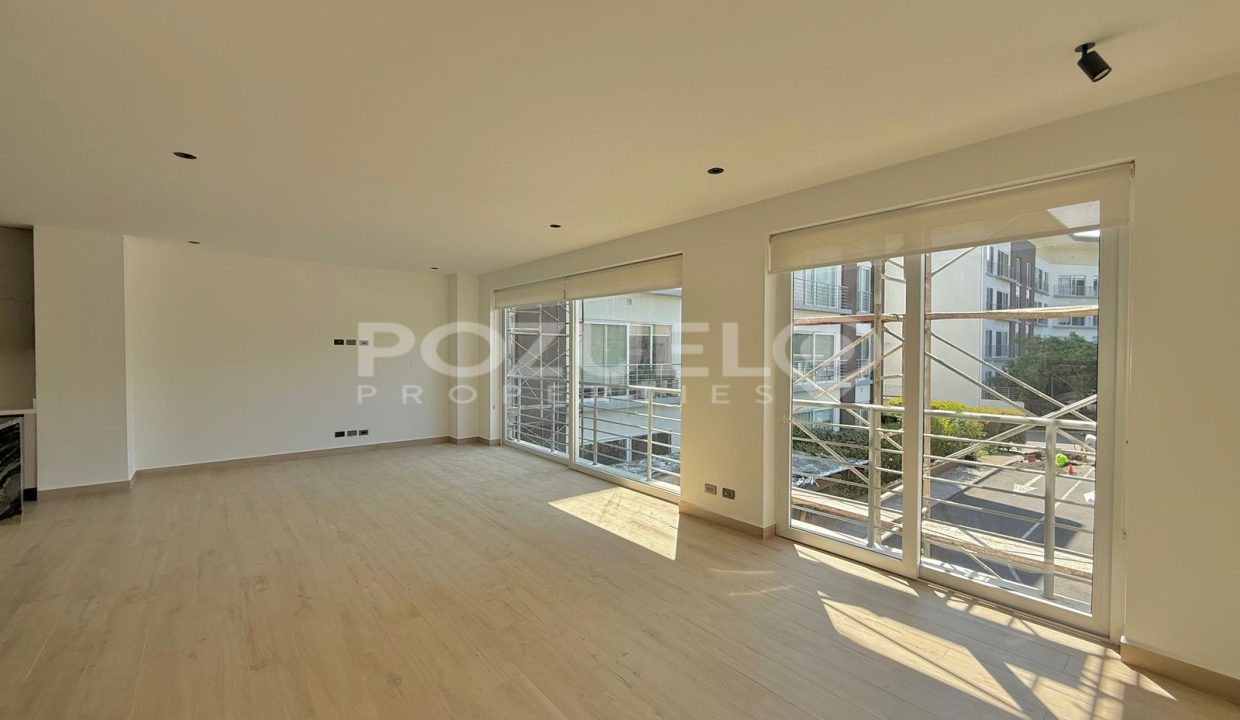 WhatsApp Image 2025-10-21 at 10.54.38 AM (3)