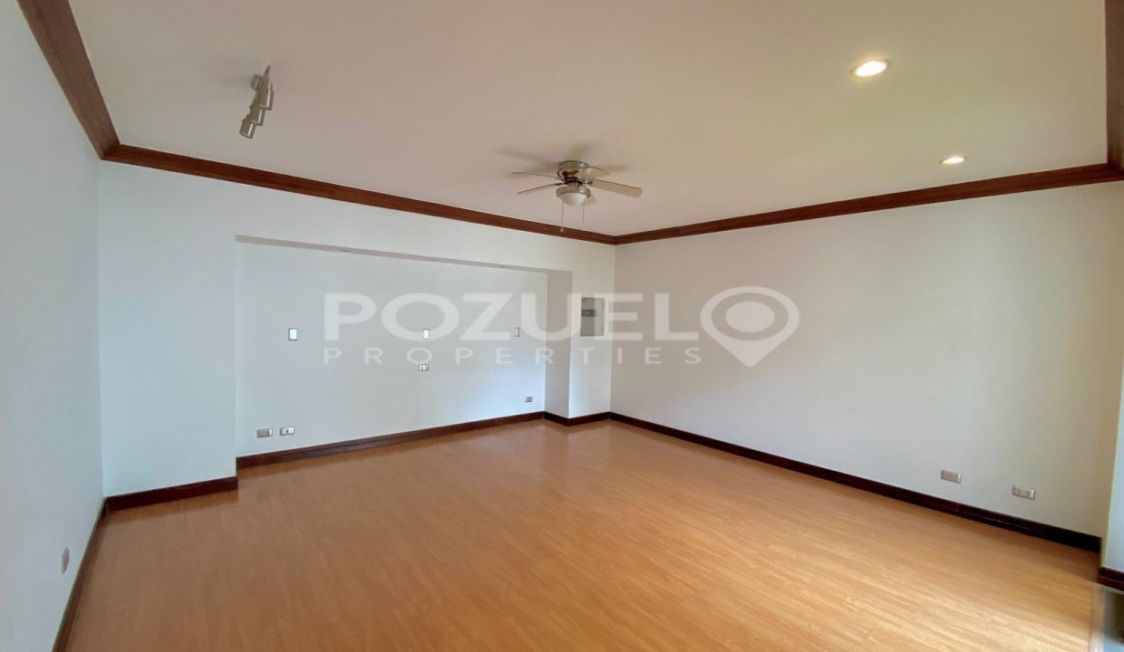 WhatsApp Image 2024-10-17 at 8.42.51 AM