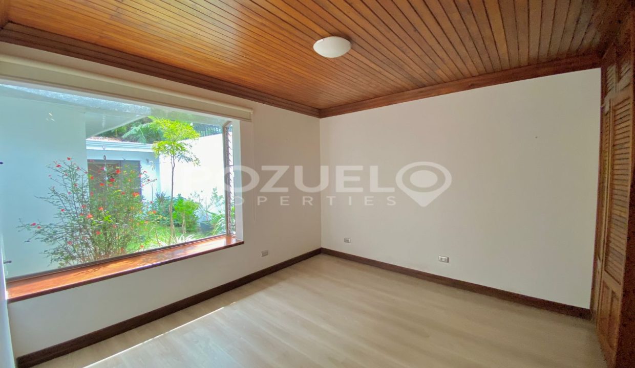 WhatsApp Image 2024-10-17 at 8.42.53 AM (1)