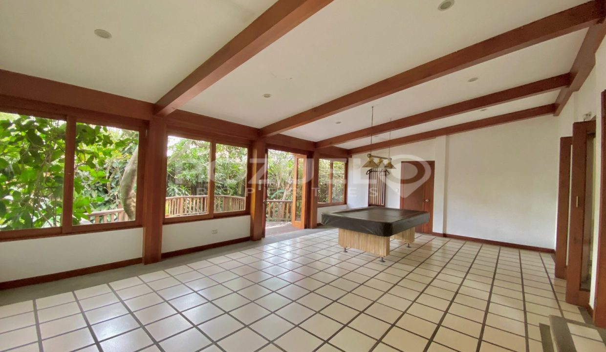 WhatsApp Image 2024-10-17 at 8.42.54 AM (1)