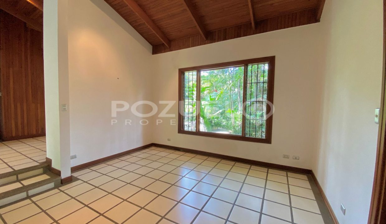 WhatsApp Image 2024-10-17 at 8.42.54 AM