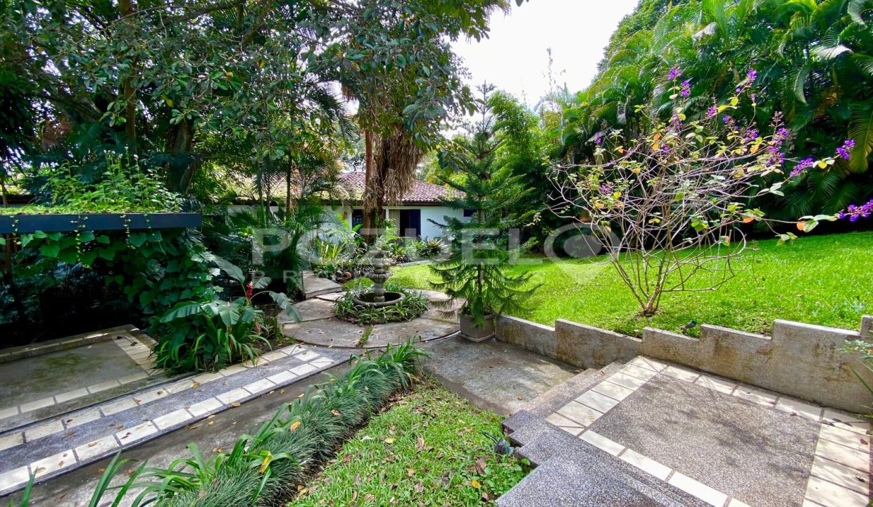 WhatsApp Image 2024-10-17 at 8.42.55 AM (1)