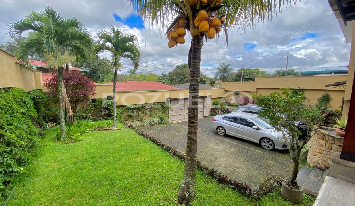 WhatsApp Image 2024-11-14 at 10.47.08 AM