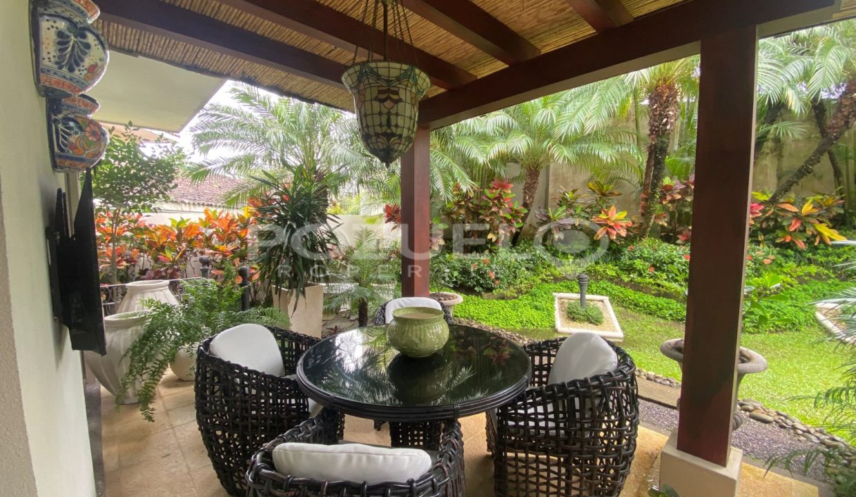 WhatsApp Image 2024-12-12 at 11.44.20 AM (2)