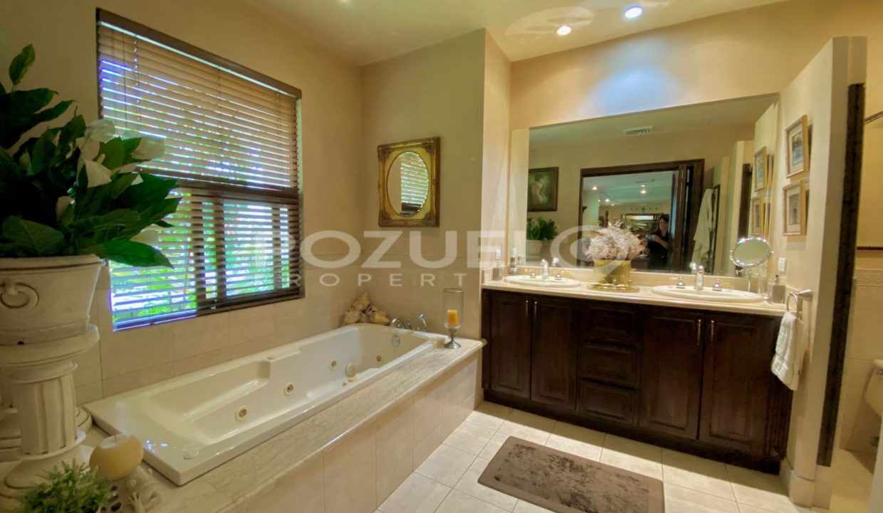 WhatsApp Image 2024-12-12 at 11.44.21 AM (1)