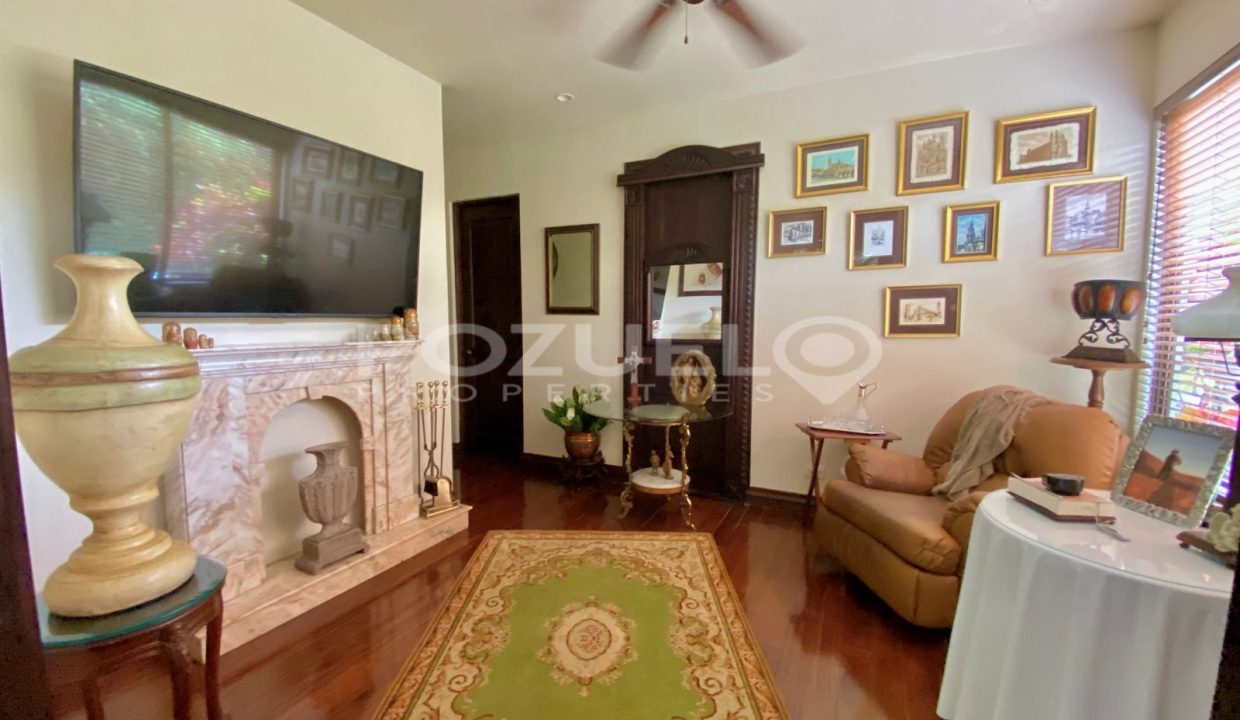 WhatsApp Image 2024-12-12 at 11.44.22 AM