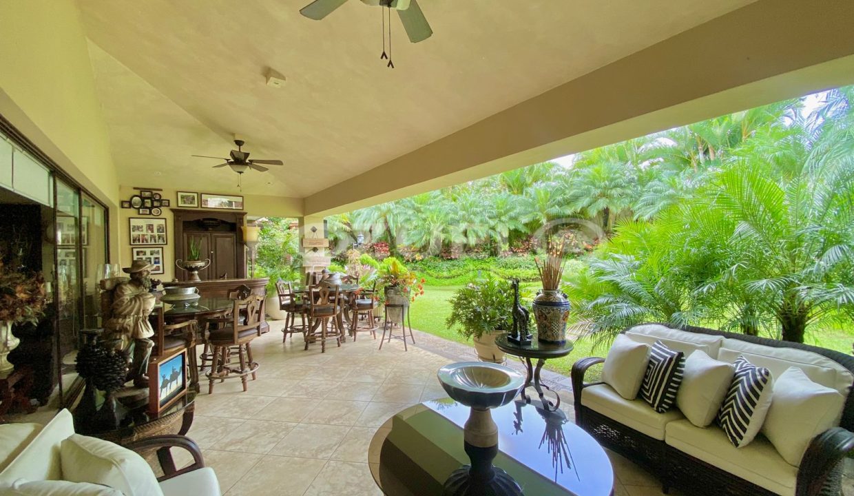 WhatsApp Image 2024-12-12 at 11.44.23 AM