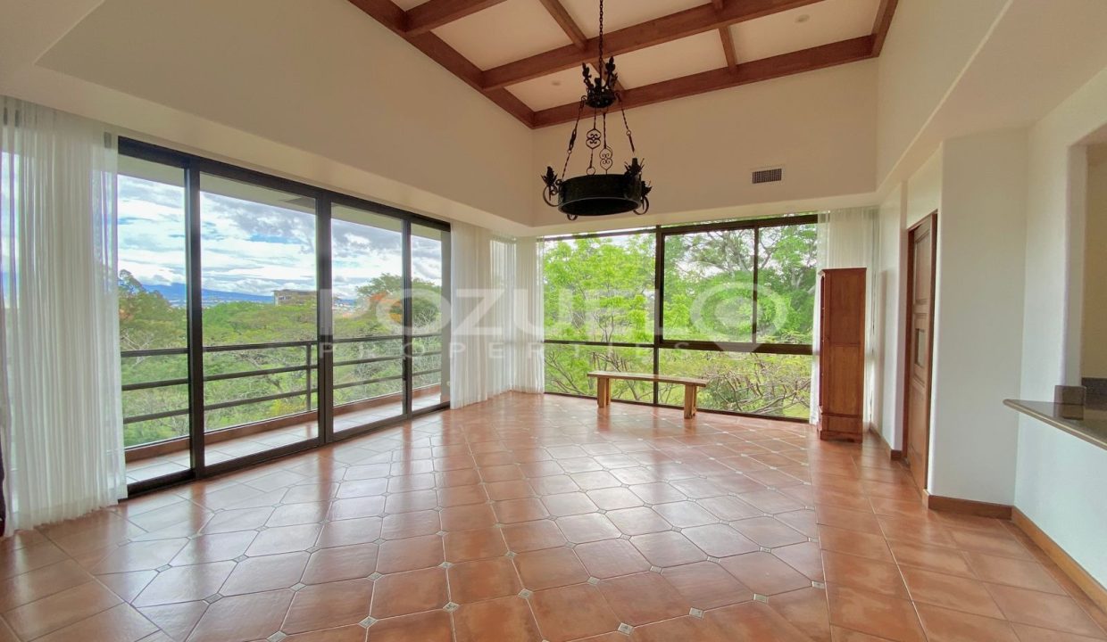 WhatsApp Image 2025-01-24 at 12.42.27 PM