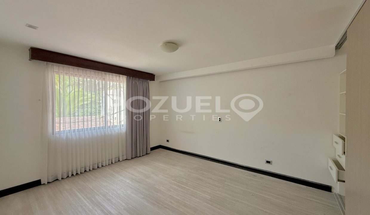 WhatsApp Image 2025-06-13 at 12.23.43 PM (1)