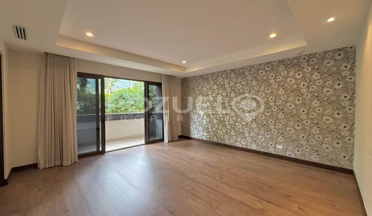 WhatsApp Image 2025-09-10 at 12.07.18 PM (2)