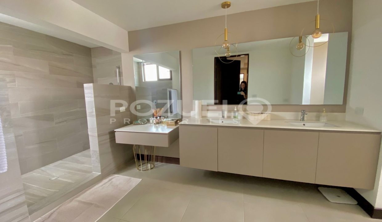 WhatsApp Image 2025-09-24 at 9.04.40 PM (2)