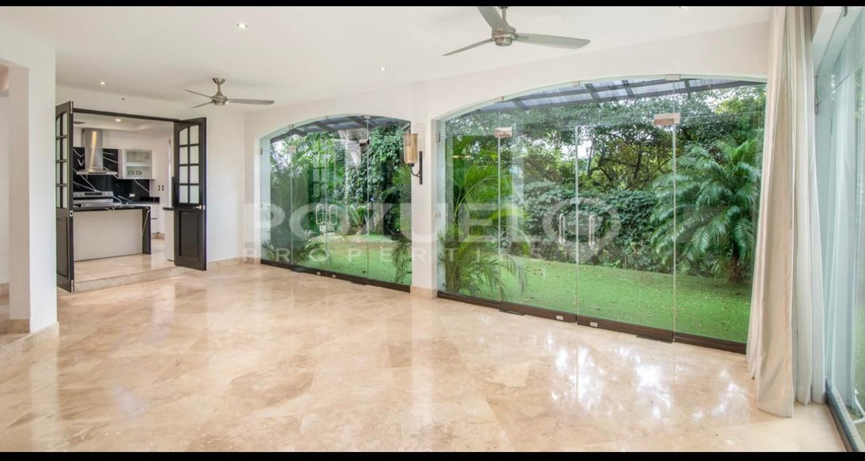 WhatsApp Image 2025-10-16 at 12.10.50 PM (3)